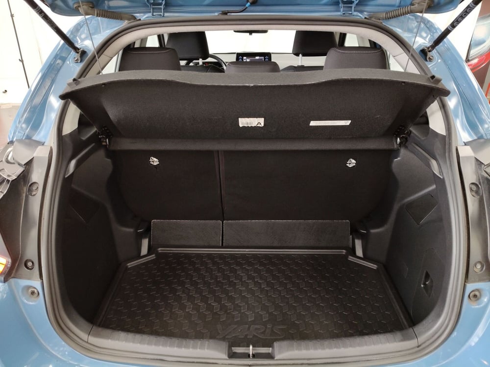Toyota Yaris usata a Roma (12)