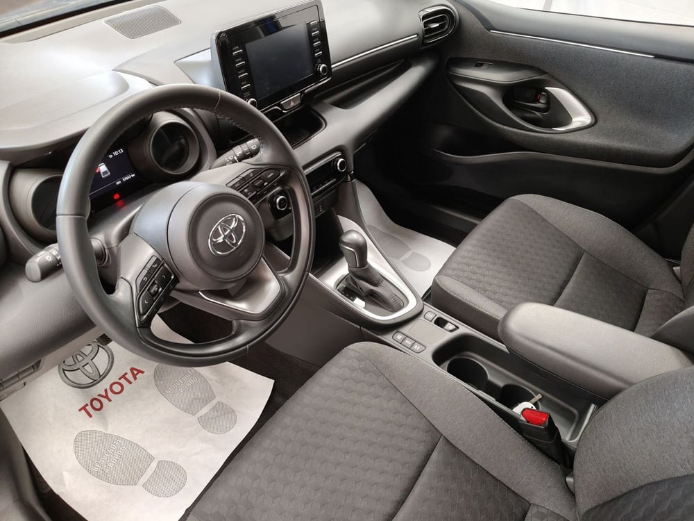 Toyota Yaris usata a Roma (12)