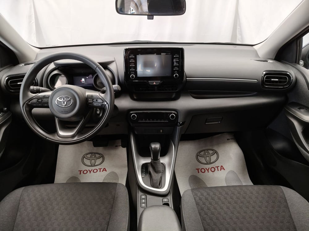 Toyota Yaris usata a Roma (9)