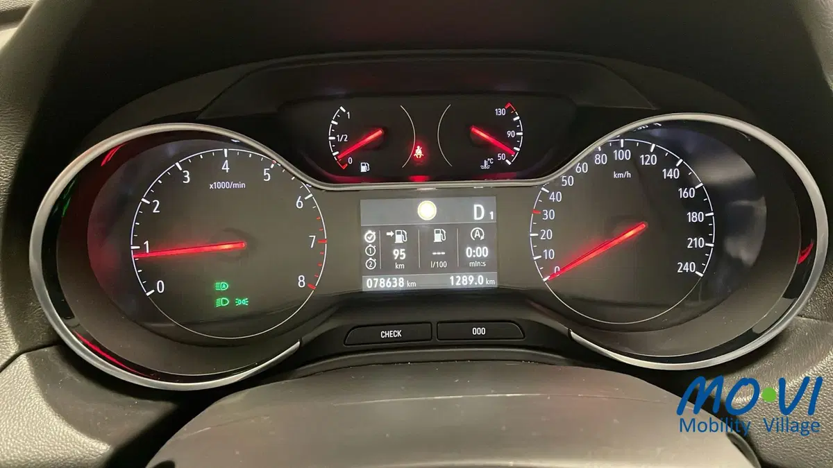 Opel Grandland usata a Torino (8)