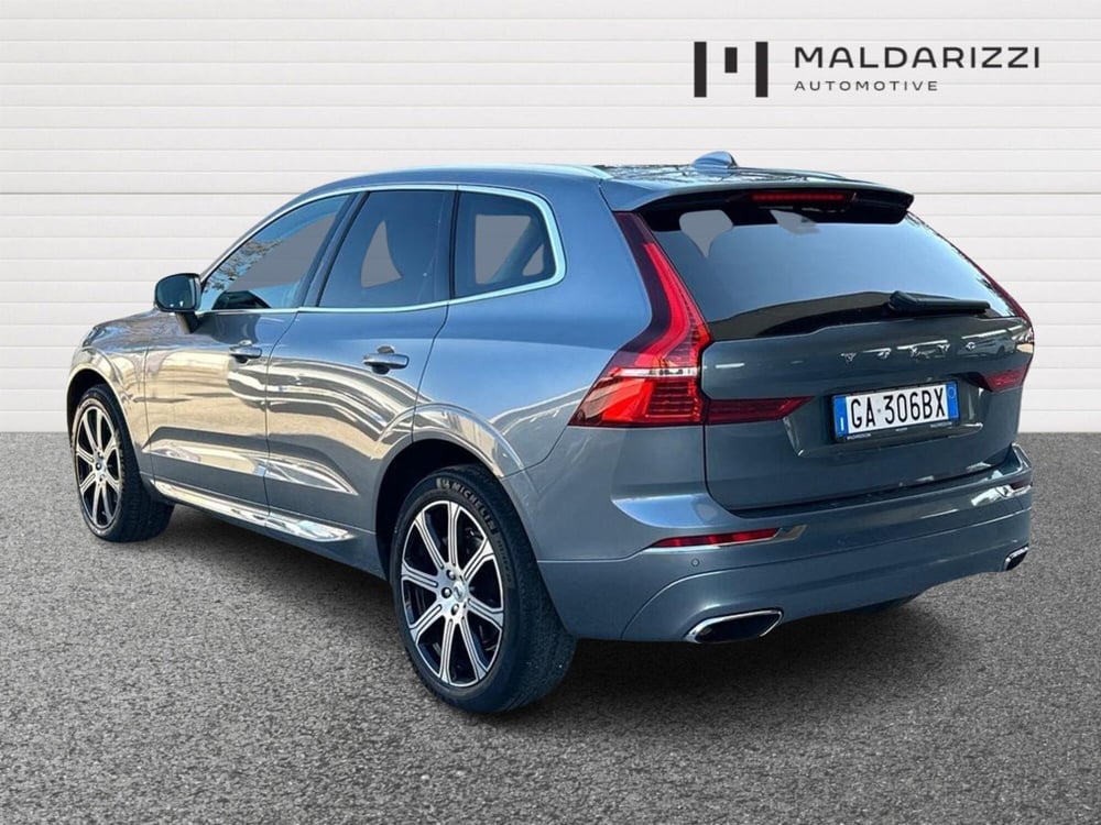 Volvo XC60 usata a Bari (7)