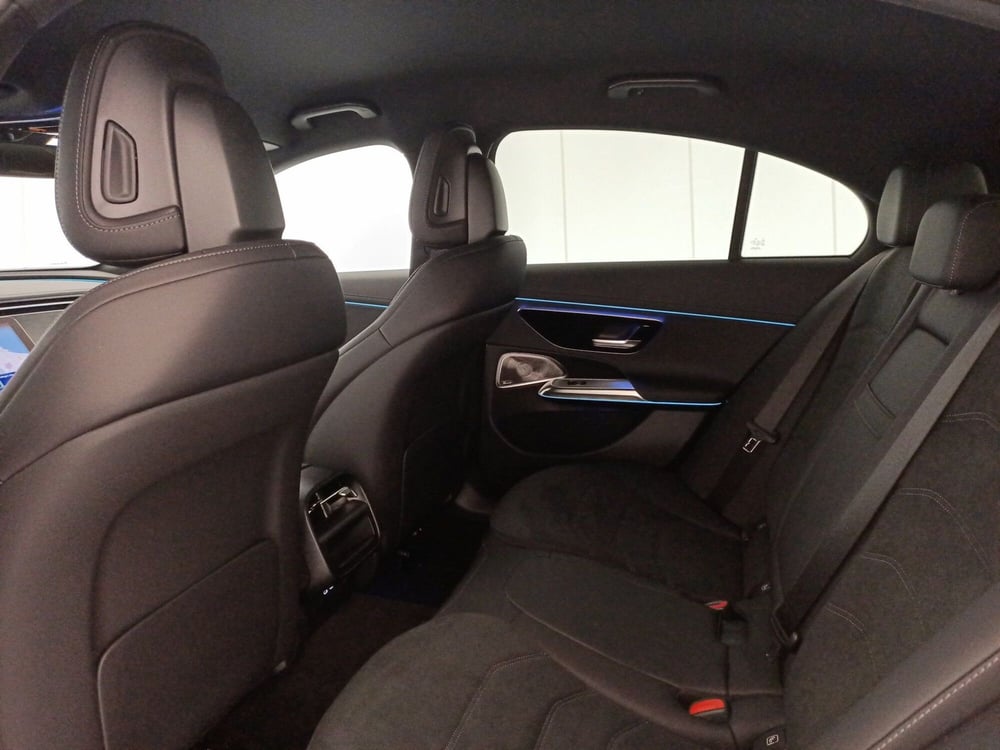 Mercedes-Benz Classe E usata a Bari (8)