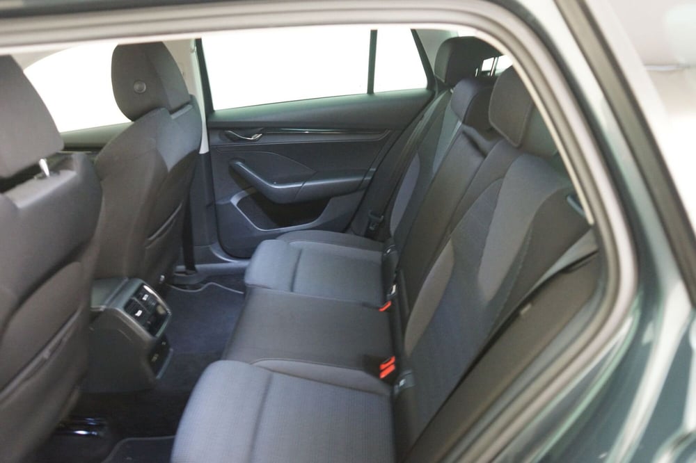 Skoda Octavia Station Wagon usata a Torino (8)