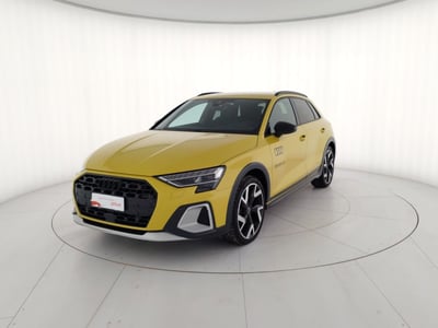 Audi A3 allstreet 1.5 tfsi mhev Identity Contrast 150cv s-tronic del 2024 usata a Massa