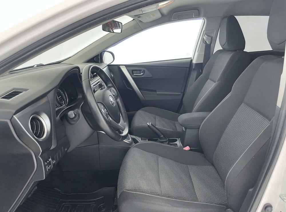 Toyota Auris usata a Perugia (19)