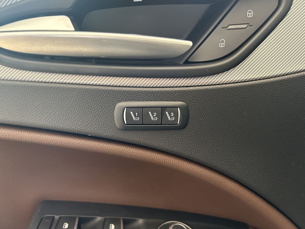Alfa Romeo Stelvio usata a Bari (20)