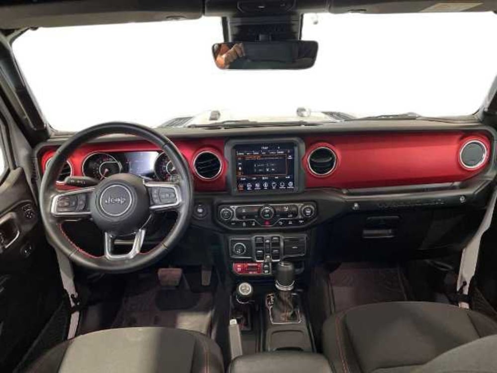 Jeep Wrangler Unlimited usata a Firenze (11)