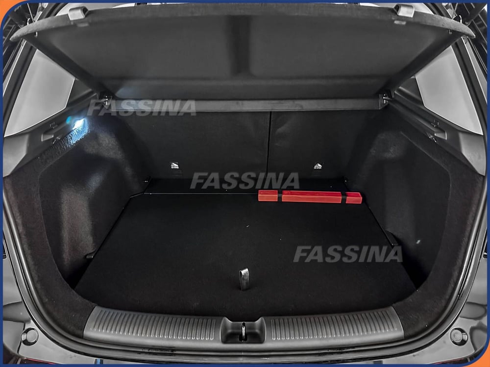 Mg ZS nuova a Milano (13)