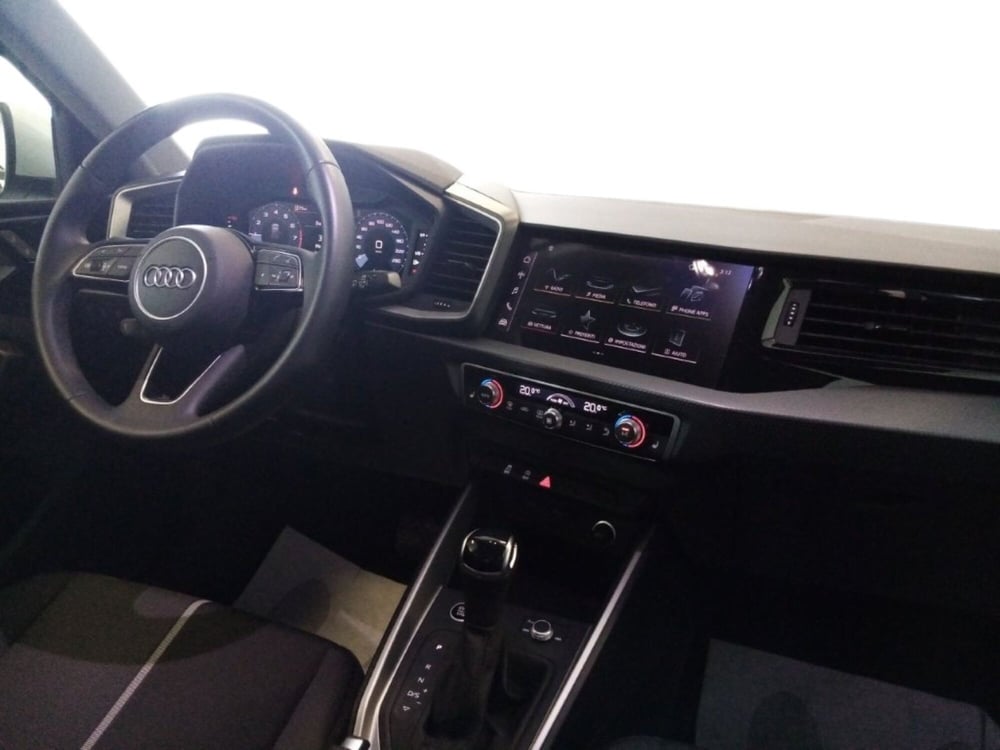 Audi A1 Sportback usata a Bari (4)