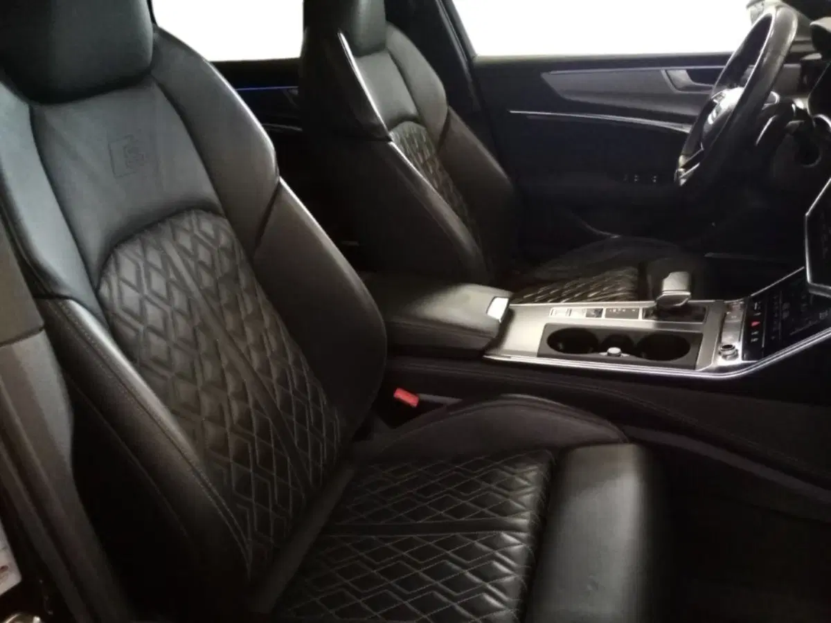 Audi A6 Avant usata a Bari (20)