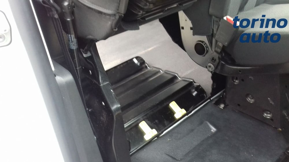 Opel Vivaro Furgone usata a Torino (4)