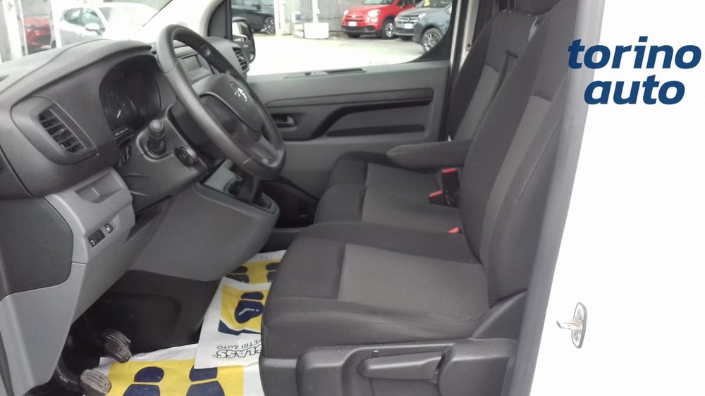 Opel Vivaro Furgone usata a Torino (6)