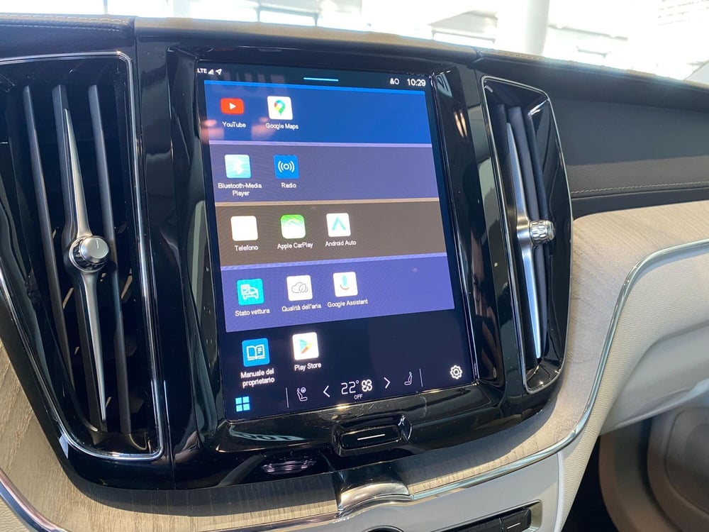 Volvo XC60 usata a Firenze (18)