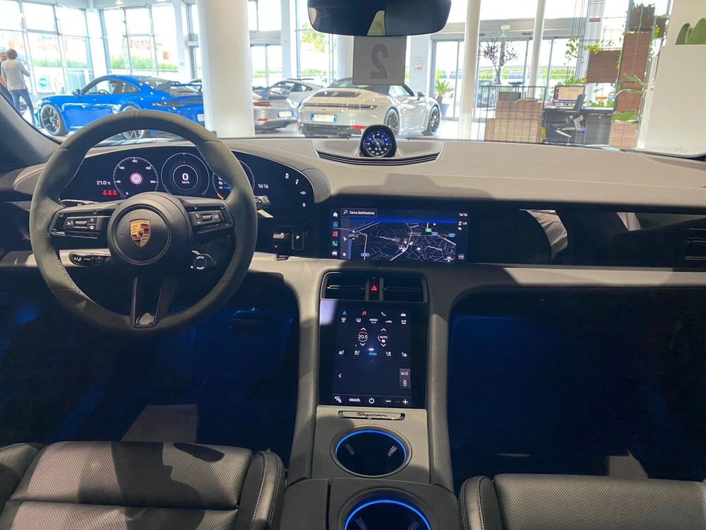 Porsche Taycan Cross Turismo usata a Firenze (12)