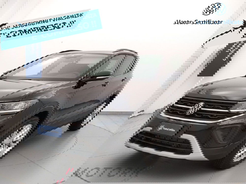 Volkswagen T-Cross nuova a Varese