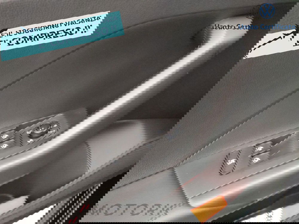 Volkswagen T-Cross nuova a Varese (16)