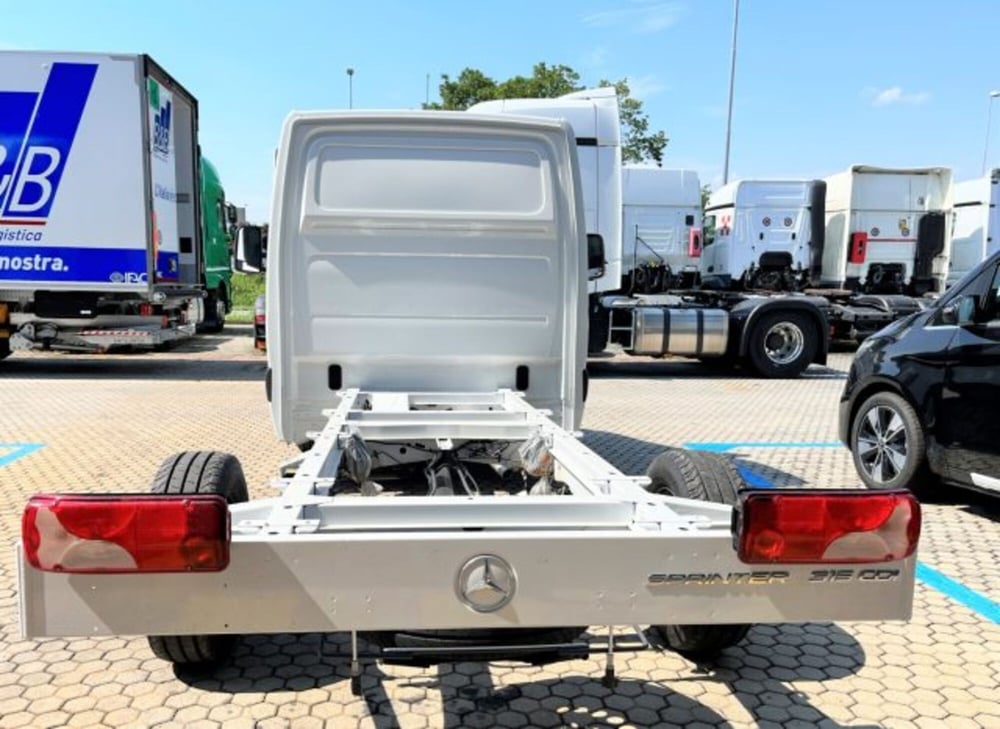 Mercedes-Benz Sprinter nuova a Bergamo (4)