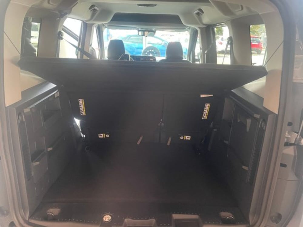 Ford Tourneo Courier nuova a Cuneo (7)