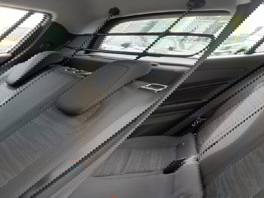 Jeep Avenger nuova a Brescia (9)