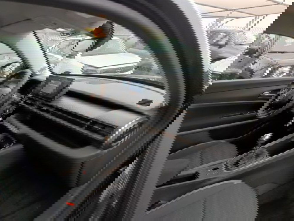 Jeep Avenger nuova a Brescia (15)