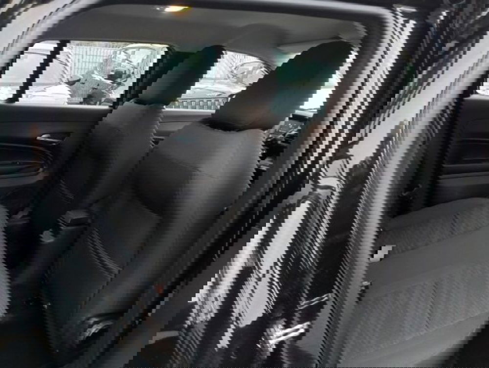 Jeep Avenger nuova a Brescia (17)