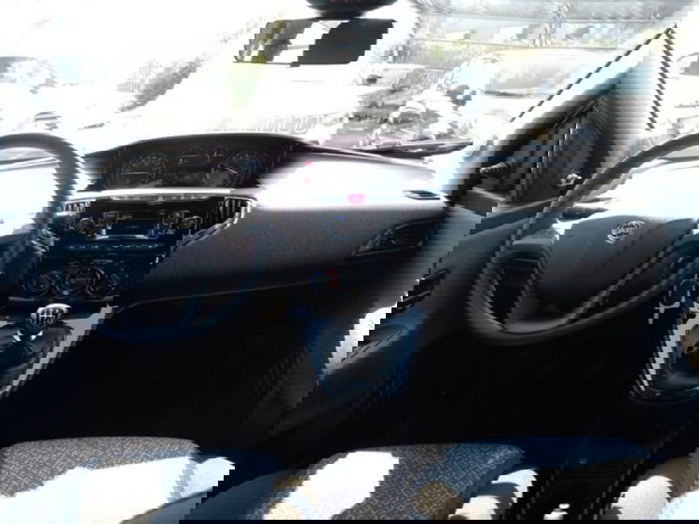 Lancia Ypsilon nuova a Brescia (11)