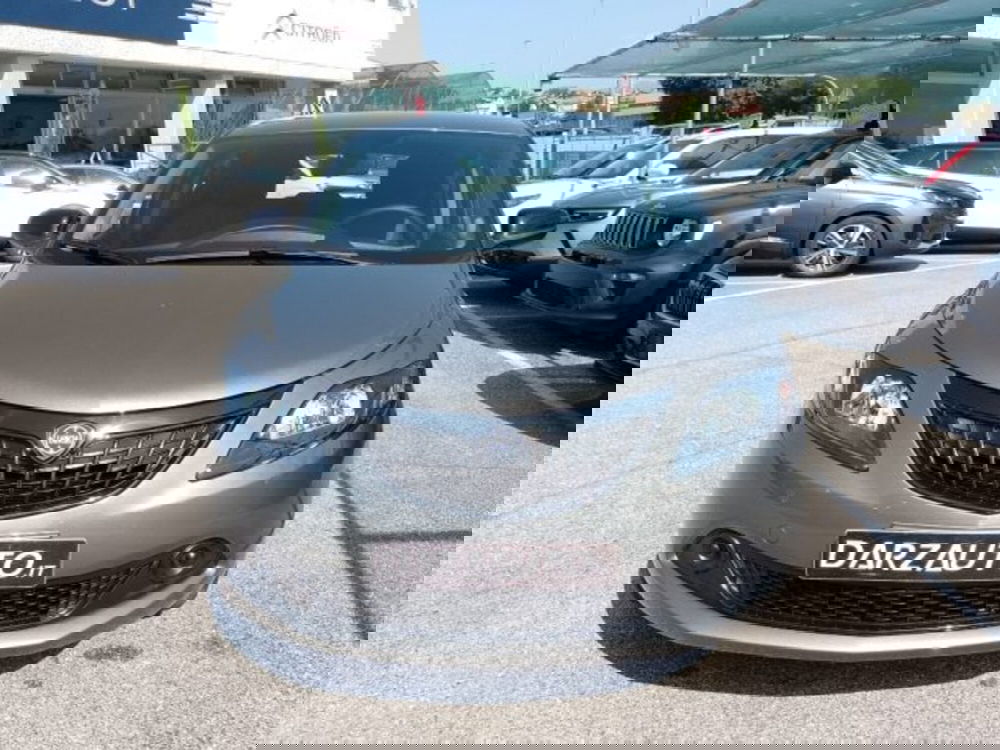 Lancia Ypsilon nuova a Brescia (2)