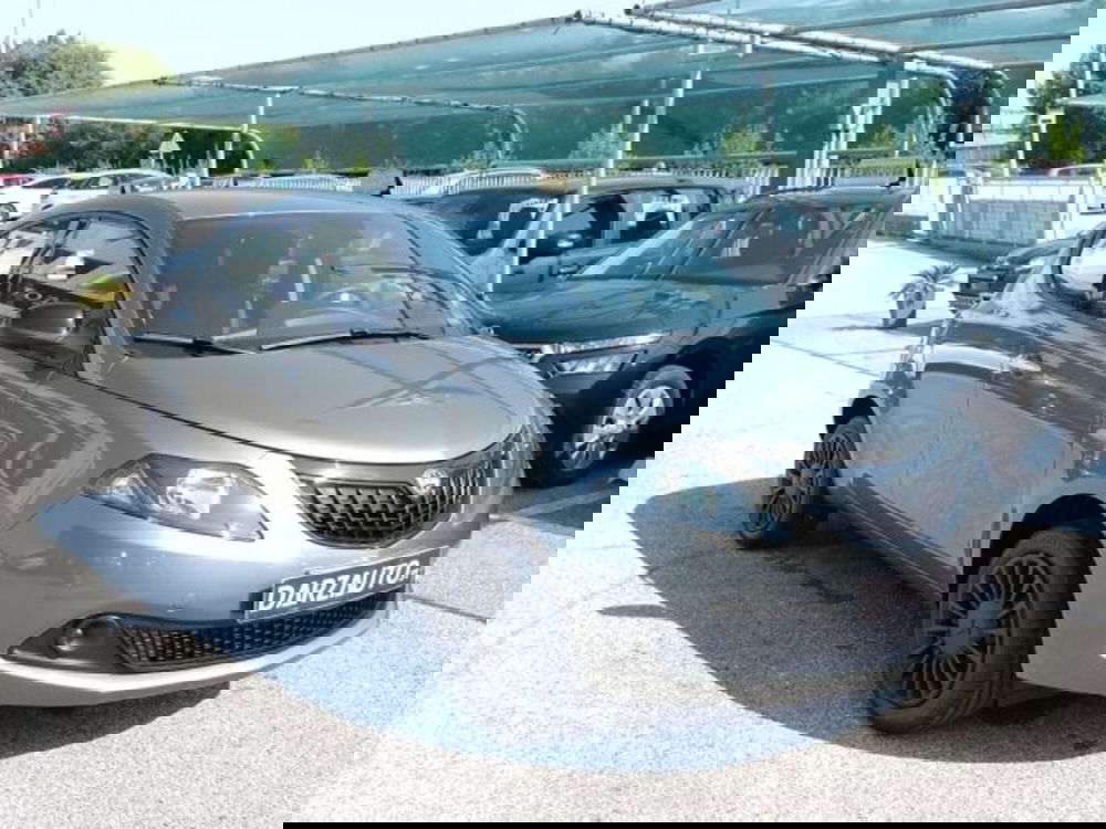 Lancia Ypsilon nuova a Brescia (3)