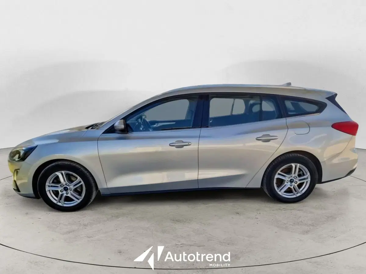 Ford Focus Station Wagon usata a Bari (5)