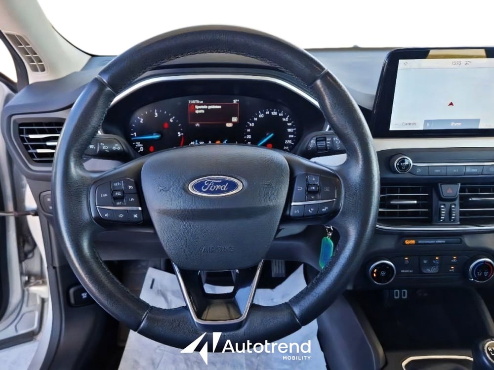 Ford Focus Station Wagon usata a Bari (9)