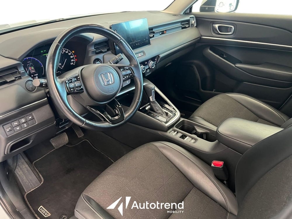 Honda HR-V usata a Bari (7)
