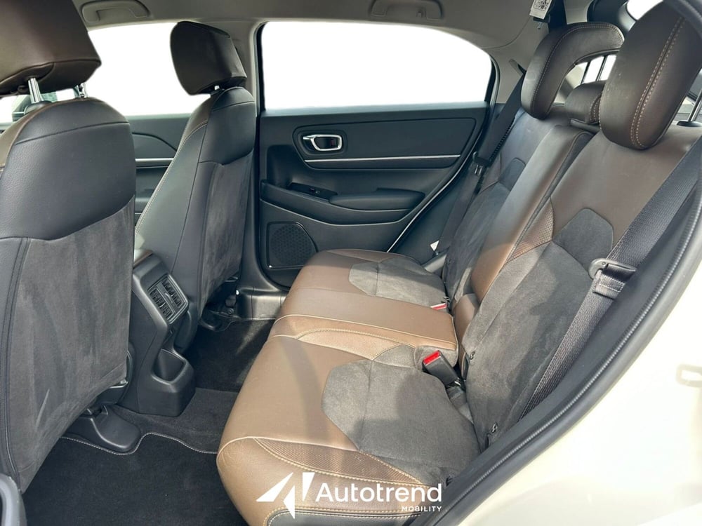Honda HR-V usata a Bari (16)