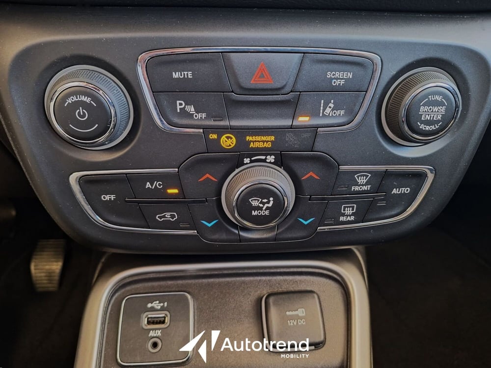 Jeep Compass usata a Bari (14)