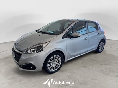 Peugeot 208 75 5 porte Touch del 2017 usata a Bari