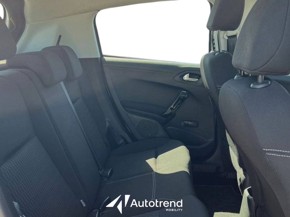 Peugeot 208 usata a Bari (11)