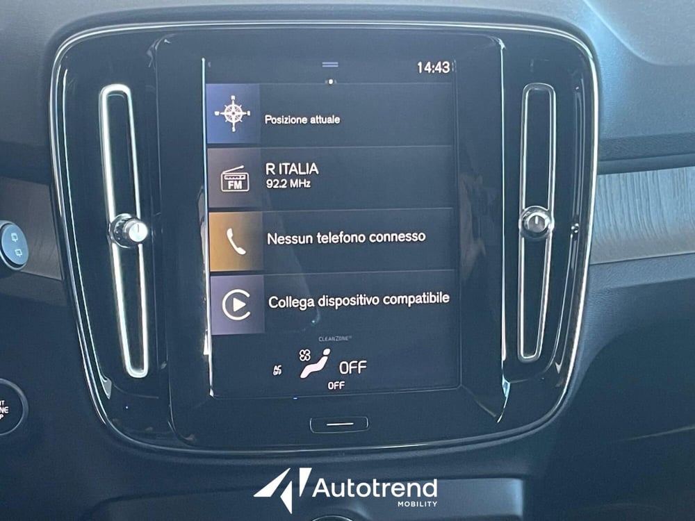 Volvo XC40 usata a Bari (12)