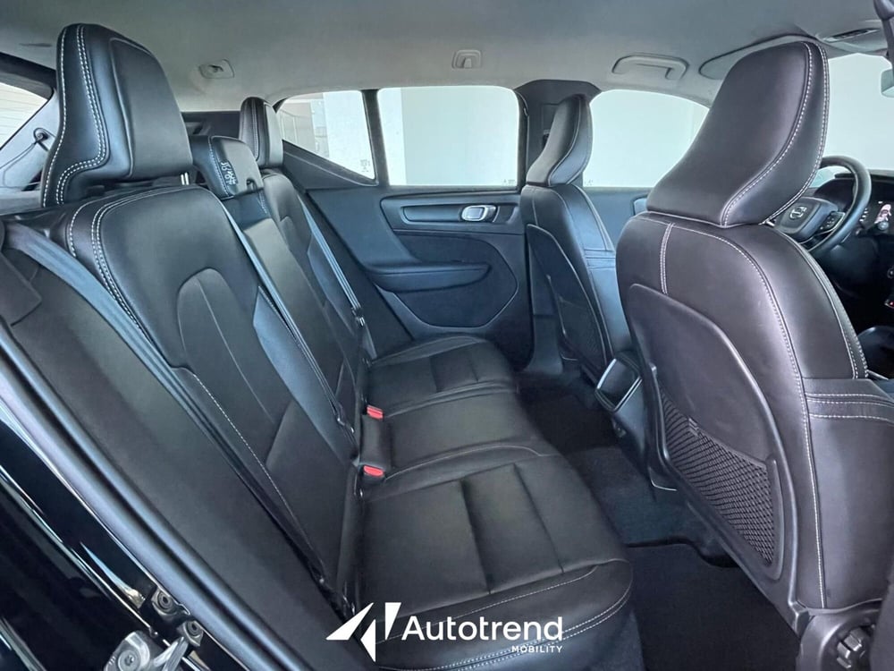 Volvo XC40 usata a Bari (18)