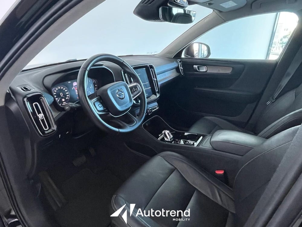 Volvo XC40 usata a Bari (6)