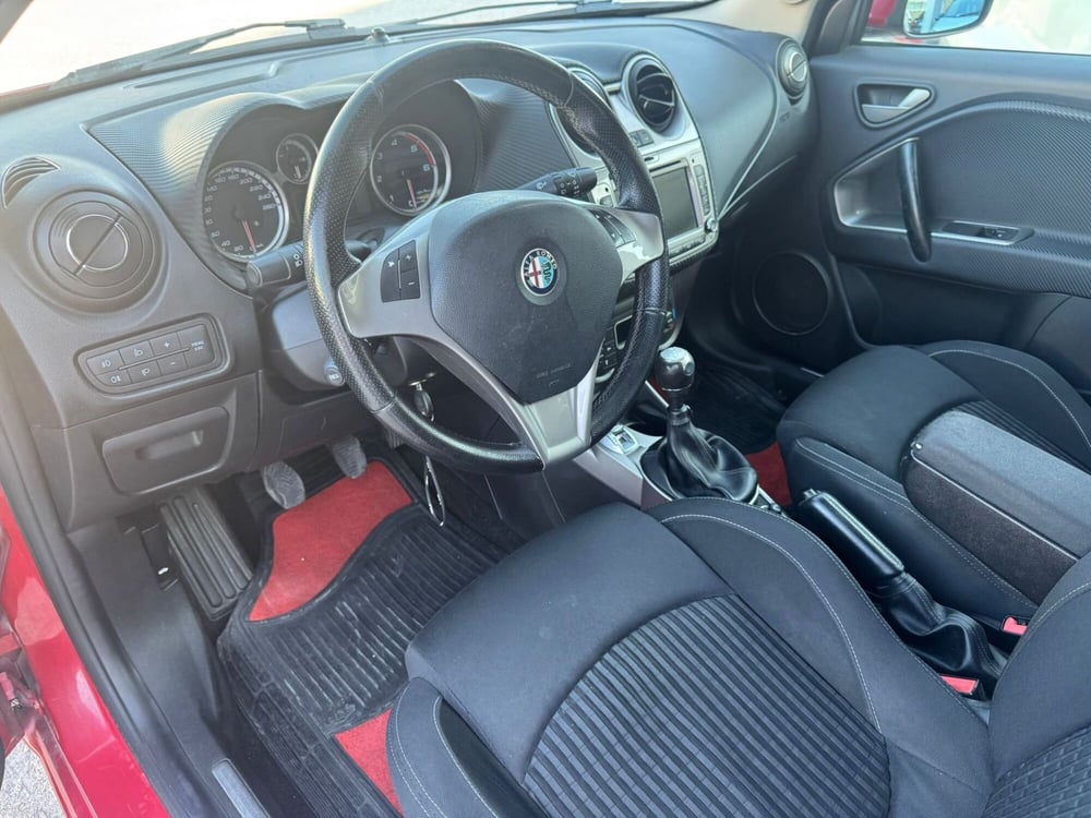 Alfa Romeo MiTo usata a Salerno (12)