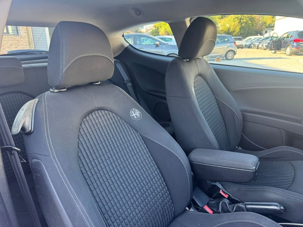 Alfa Romeo MiTo usata a Salerno (14)