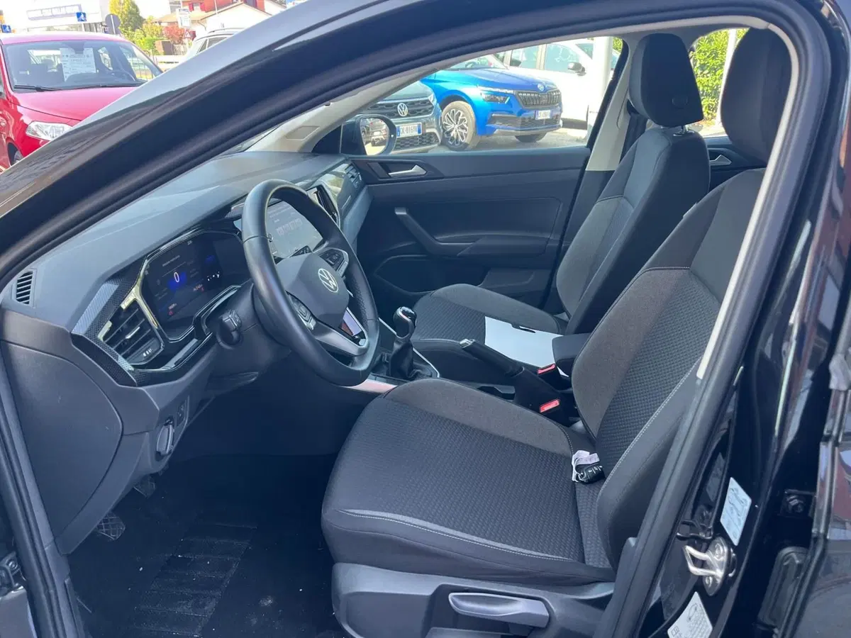 Volkswagen Taigo usata a Milano (11)