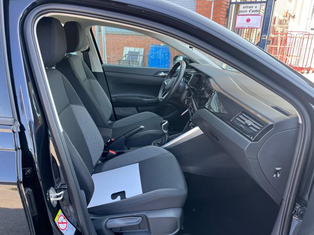 Volkswagen Taigo usata a Milano (12)