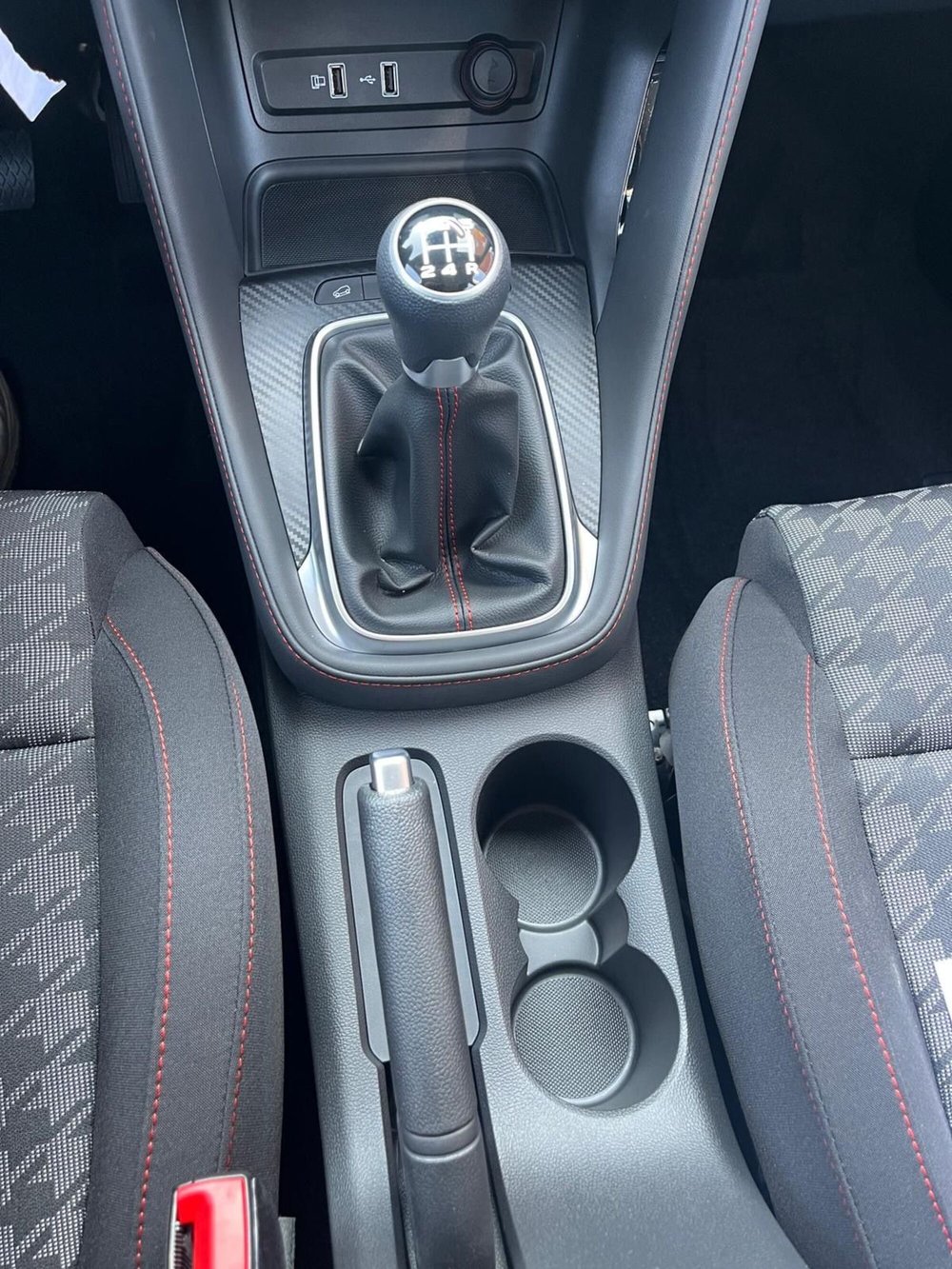 Mg ZS nuova a Milano (18)