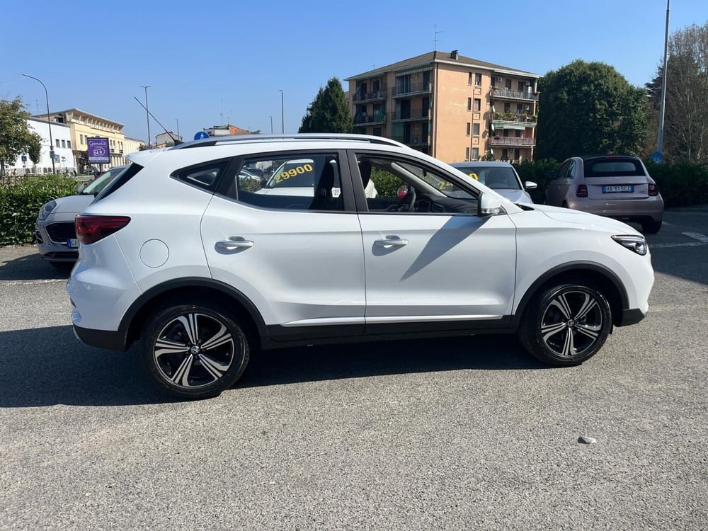 Mg ZS nuova a Milano (5)