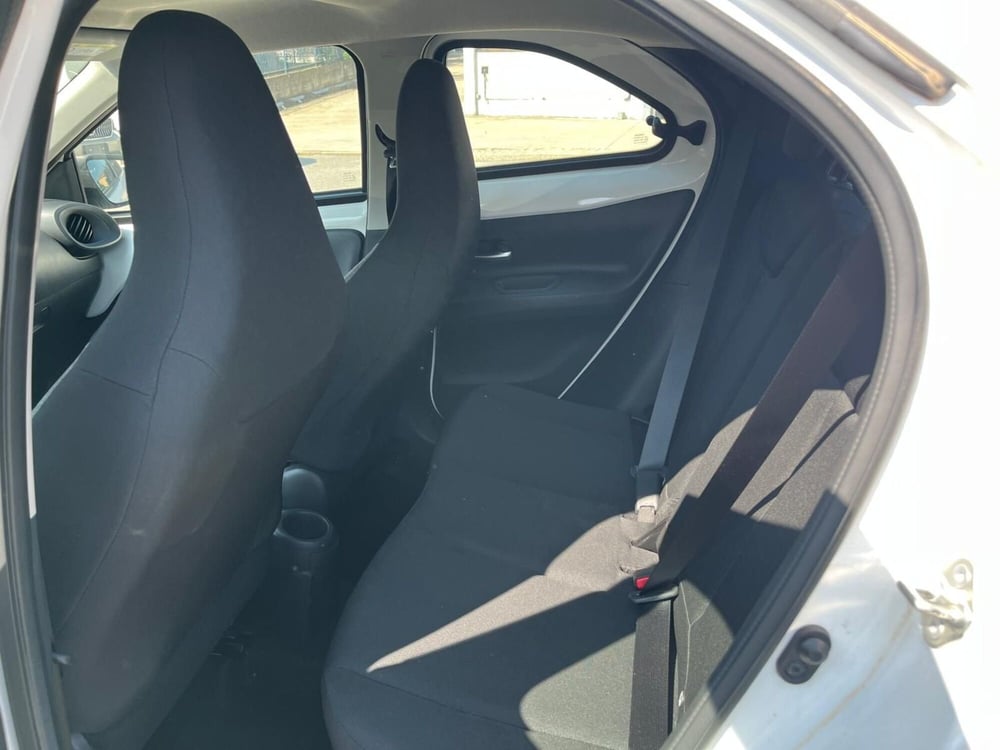 Toyota Aygo X usata a Milano (13)