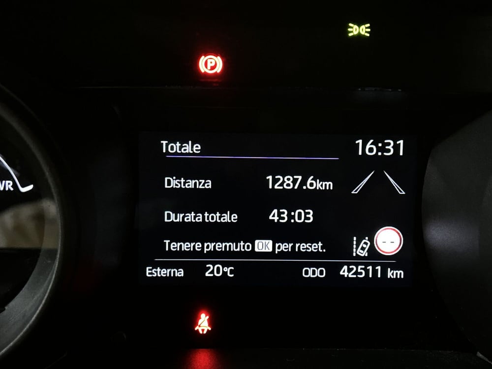Toyota Yaris usata a Milano (12)
