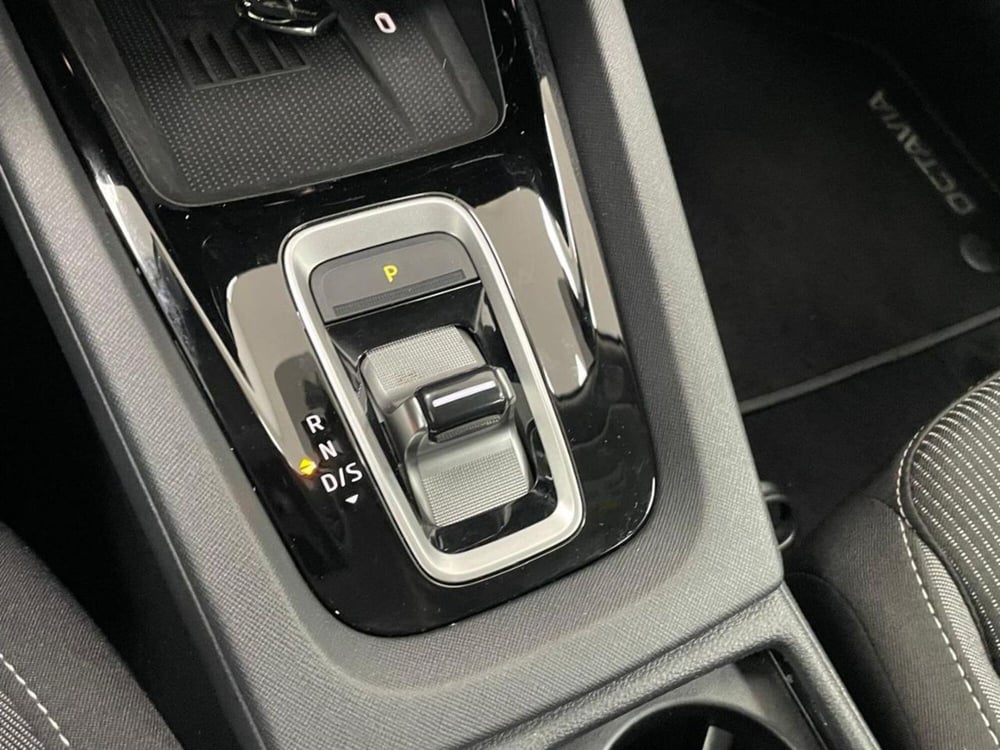Skoda Octavia Station Wagon usata a Como (18)