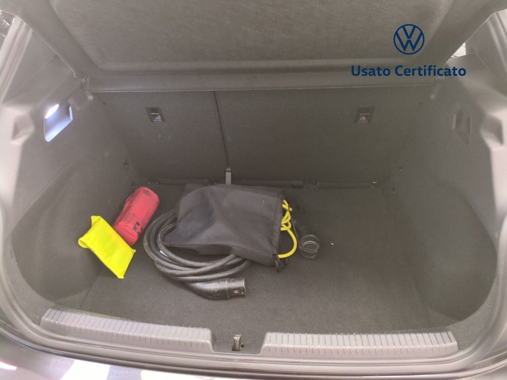 Volkswagen ID.3 usata a Avellino (6)