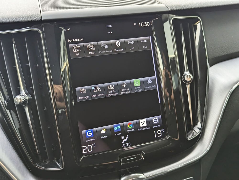 Volvo XC60 usata a Pescara (14)