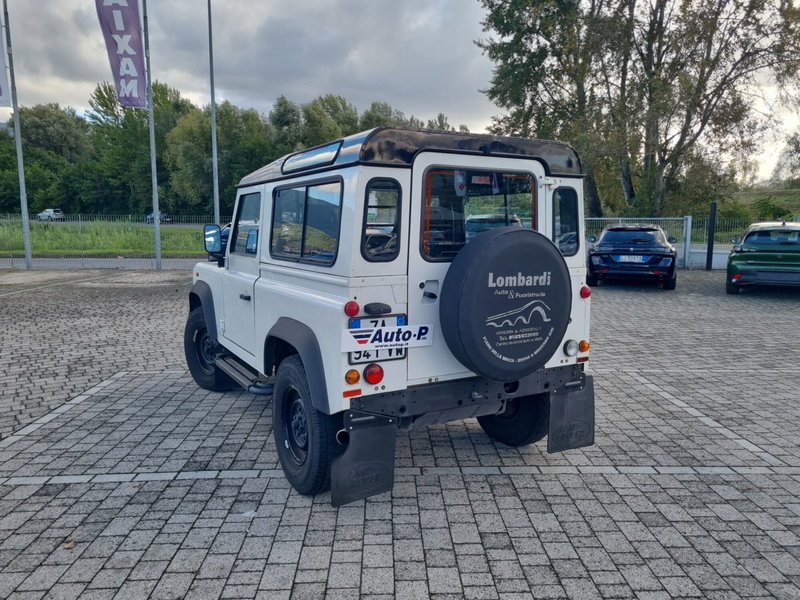 Land Rover Defender usata a Lucca (4)